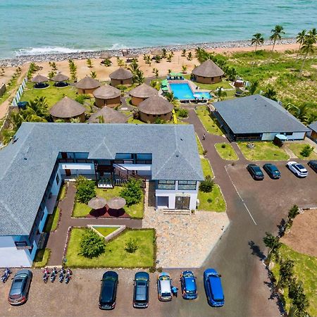 Lemon Beach Resort Elmina エクステリア 写真
