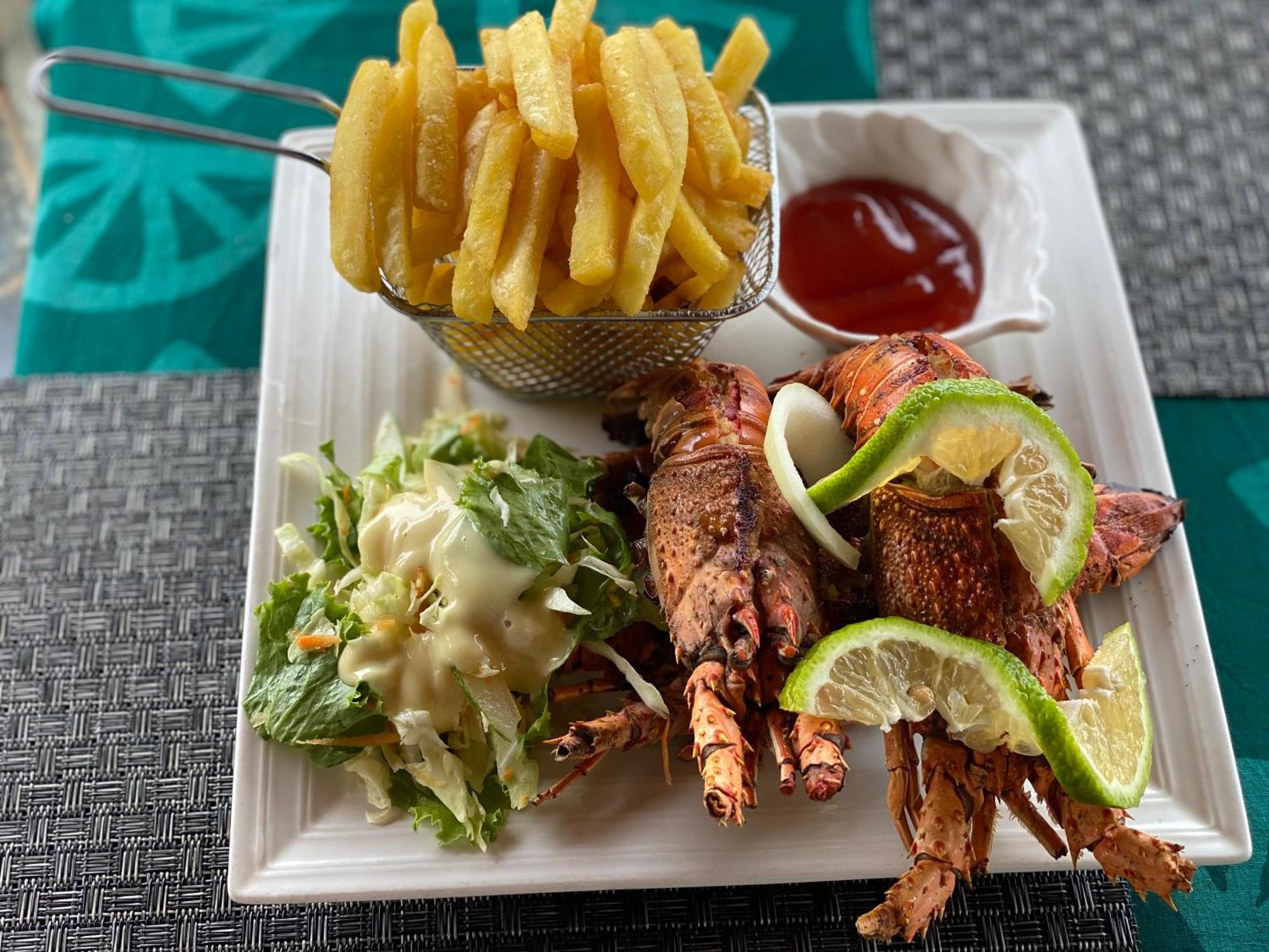 Lemon Beach Resort Elmina エクステリア 写真