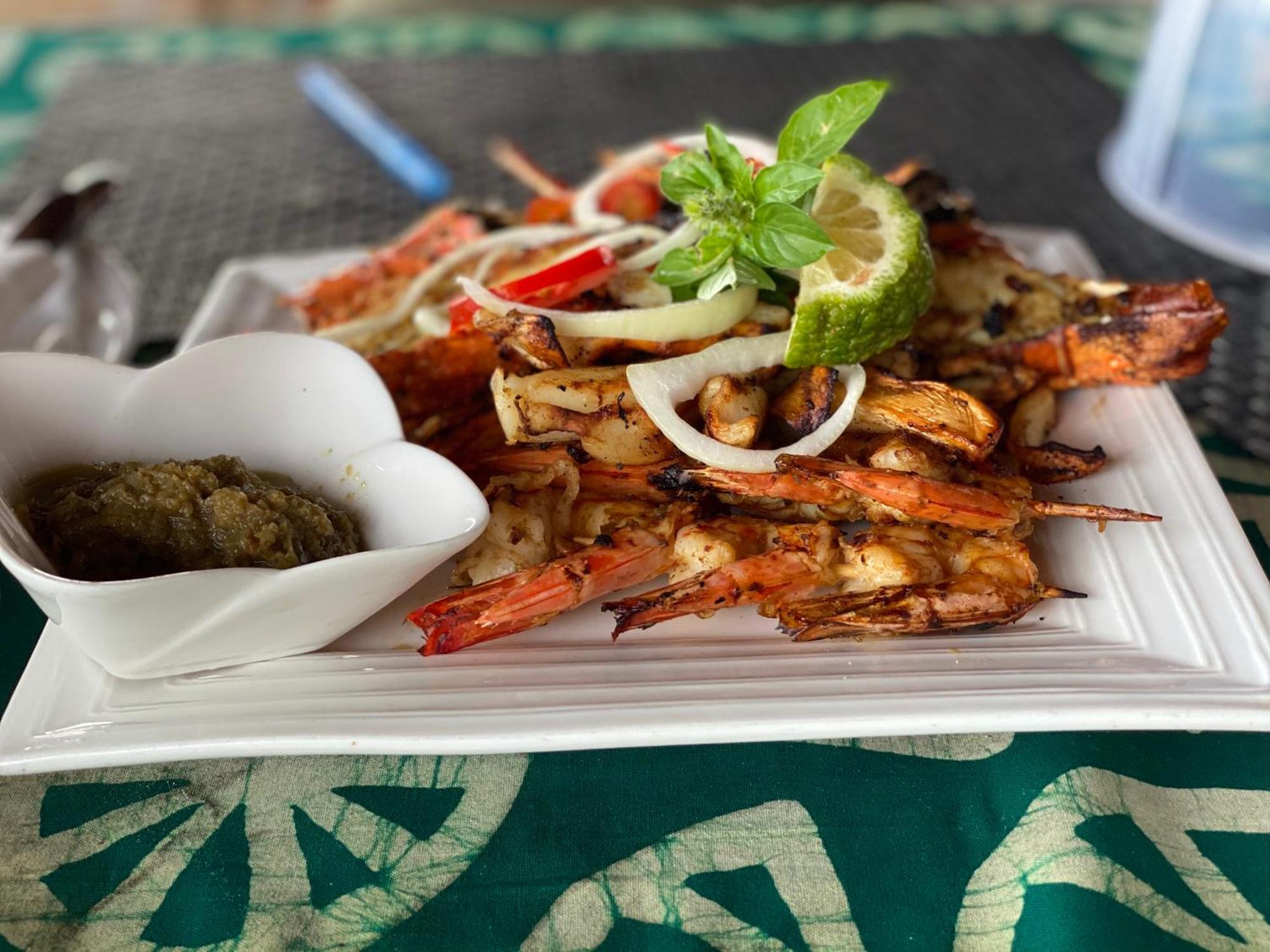 Lemon Beach Resort Elmina エクステリア 写真