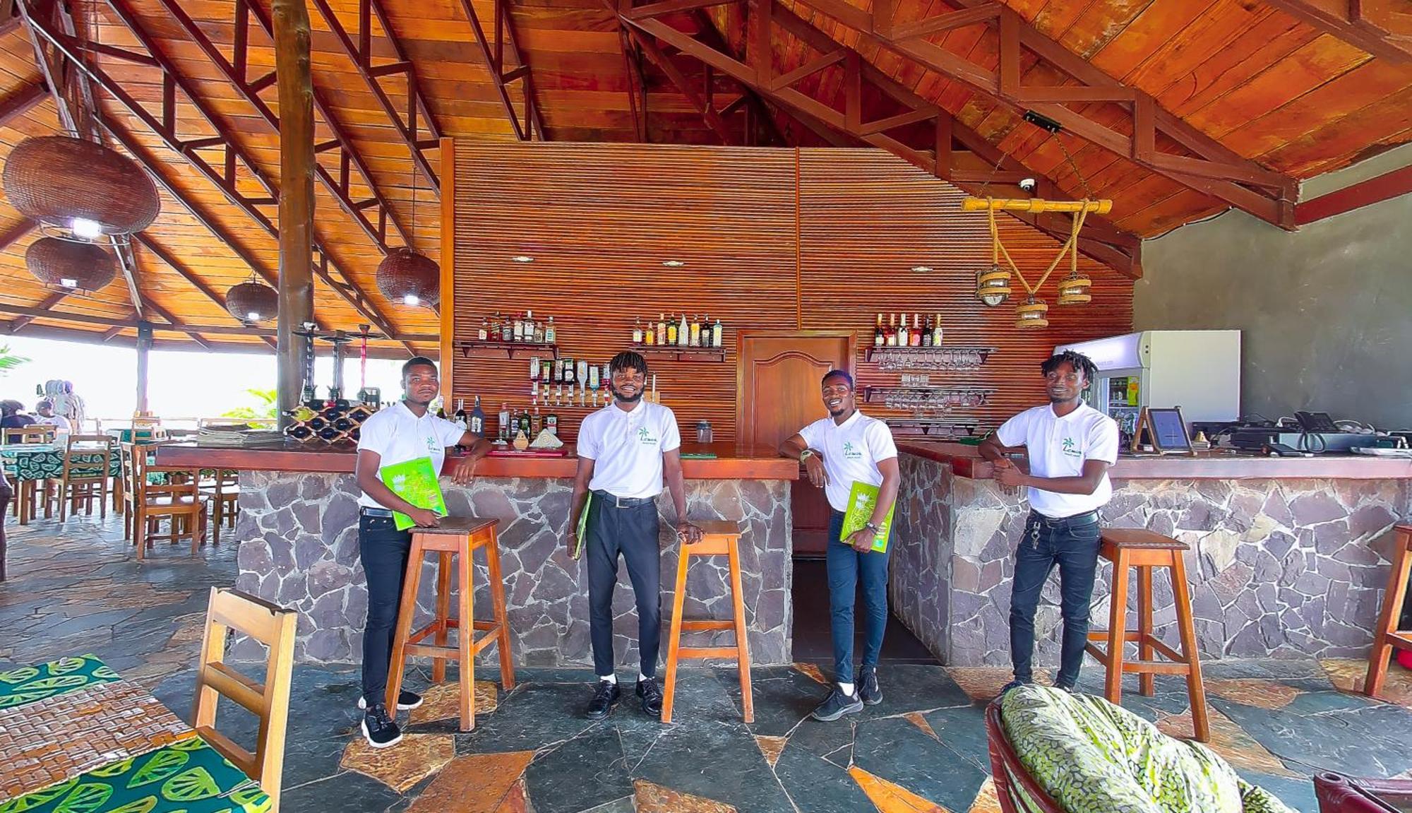 Lemon Beach Resort Elmina エクステリア 写真