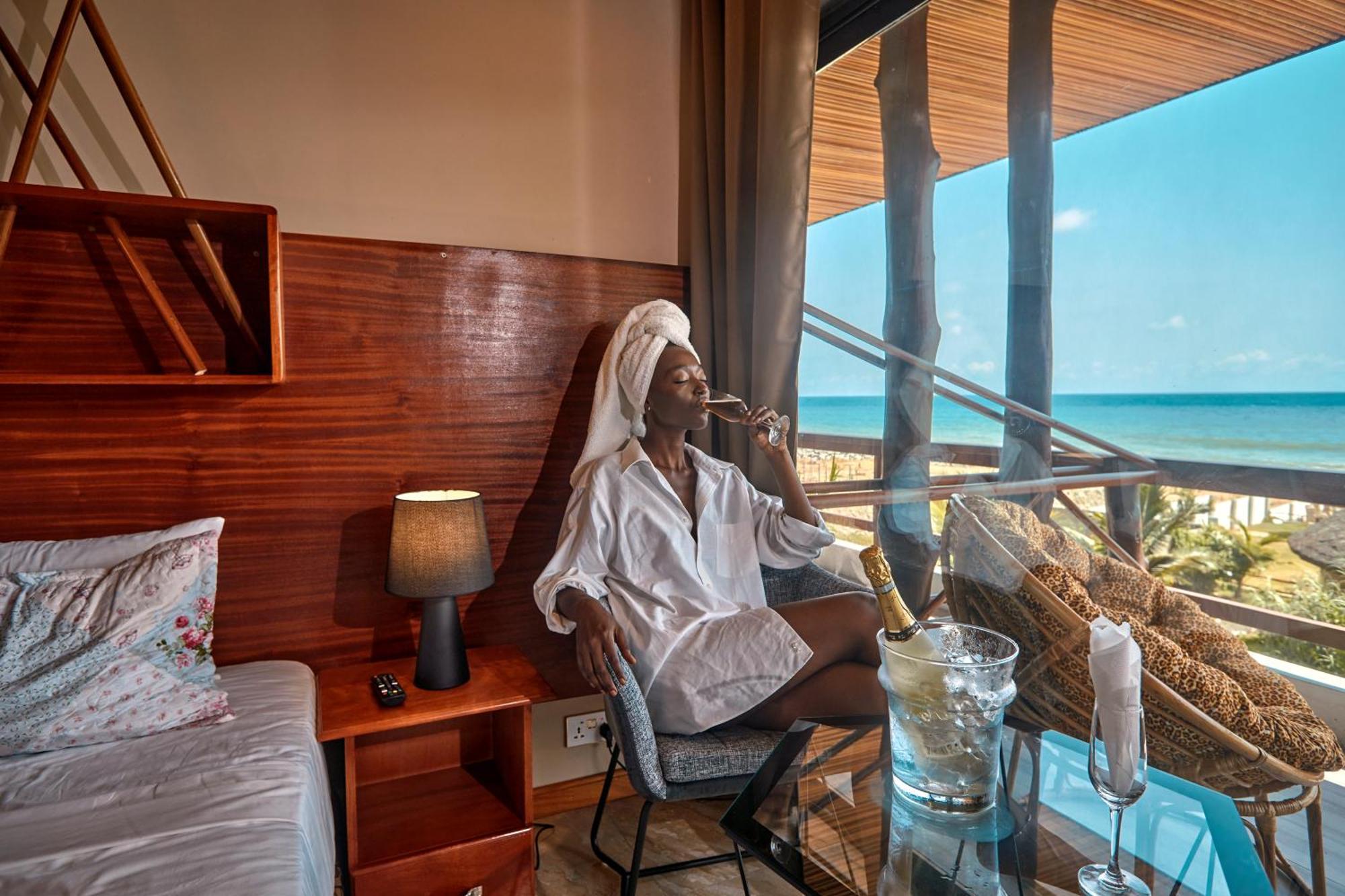 Lemon Beach Resort Elmina 部屋 写真