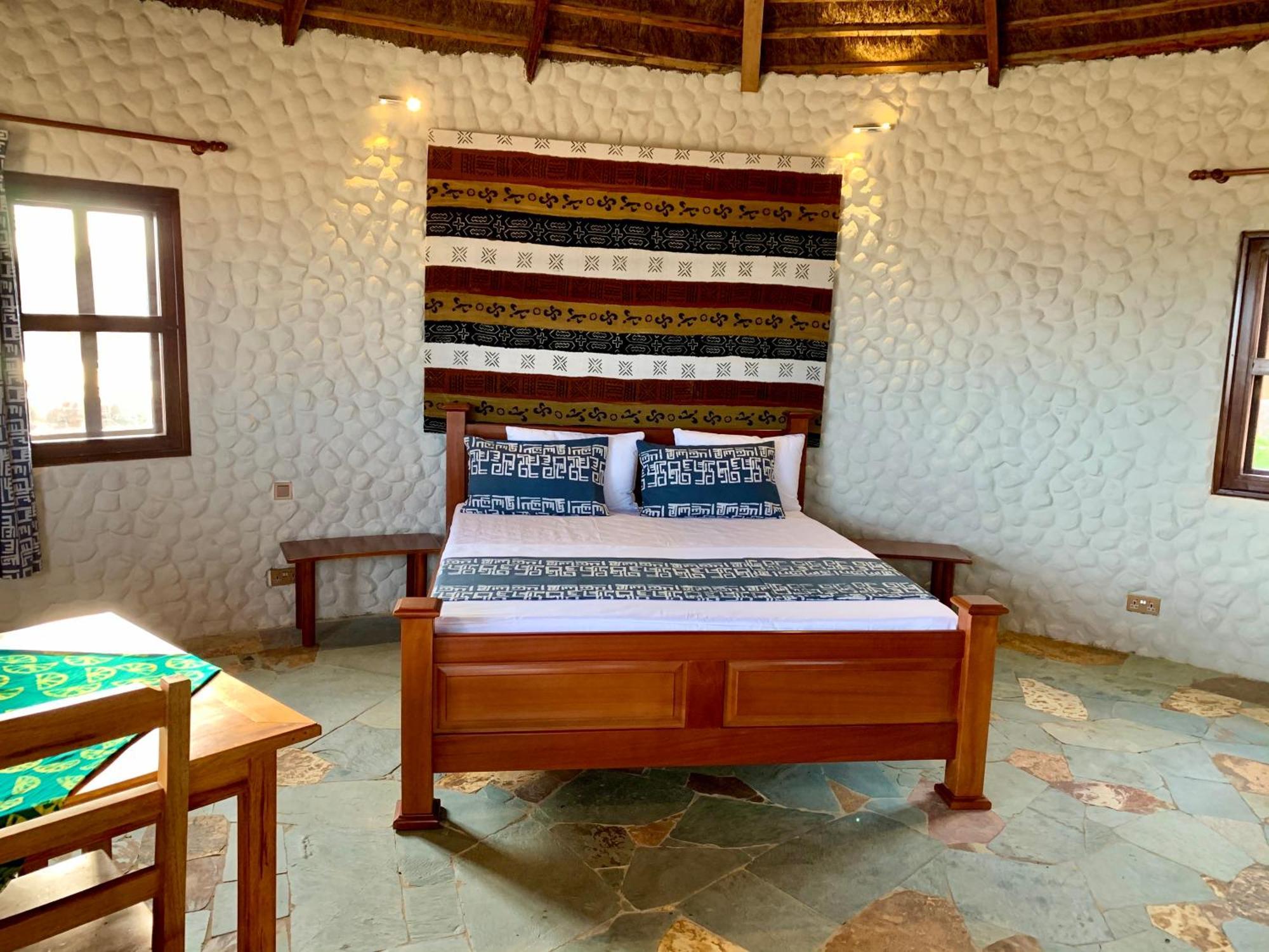Lemon Beach Resort Elmina エクステリア 写真