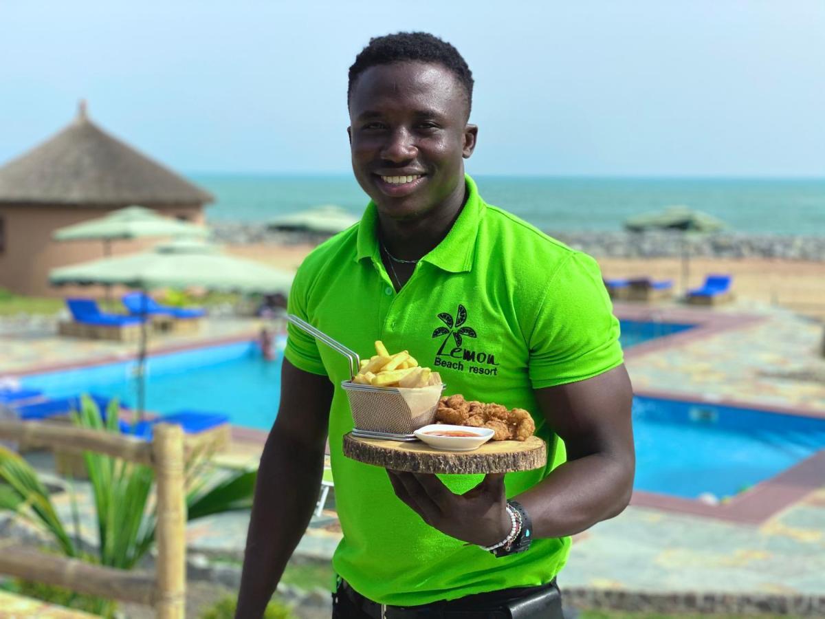Lemon Beach Resort Elmina エクステリア 写真